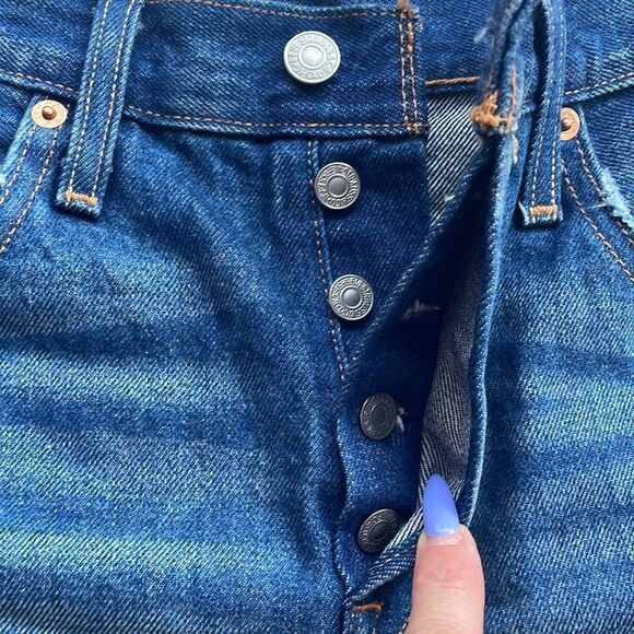 Levi’s from Aritzia cut offs  jean shorts 25 euc - Picture 4 of 7